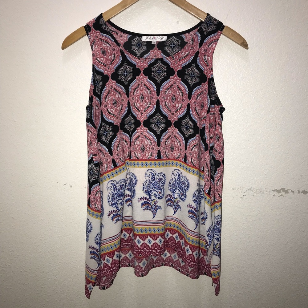 🎉🎉multicolored, flowy tank top!!